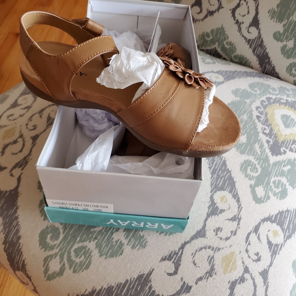 Sandal